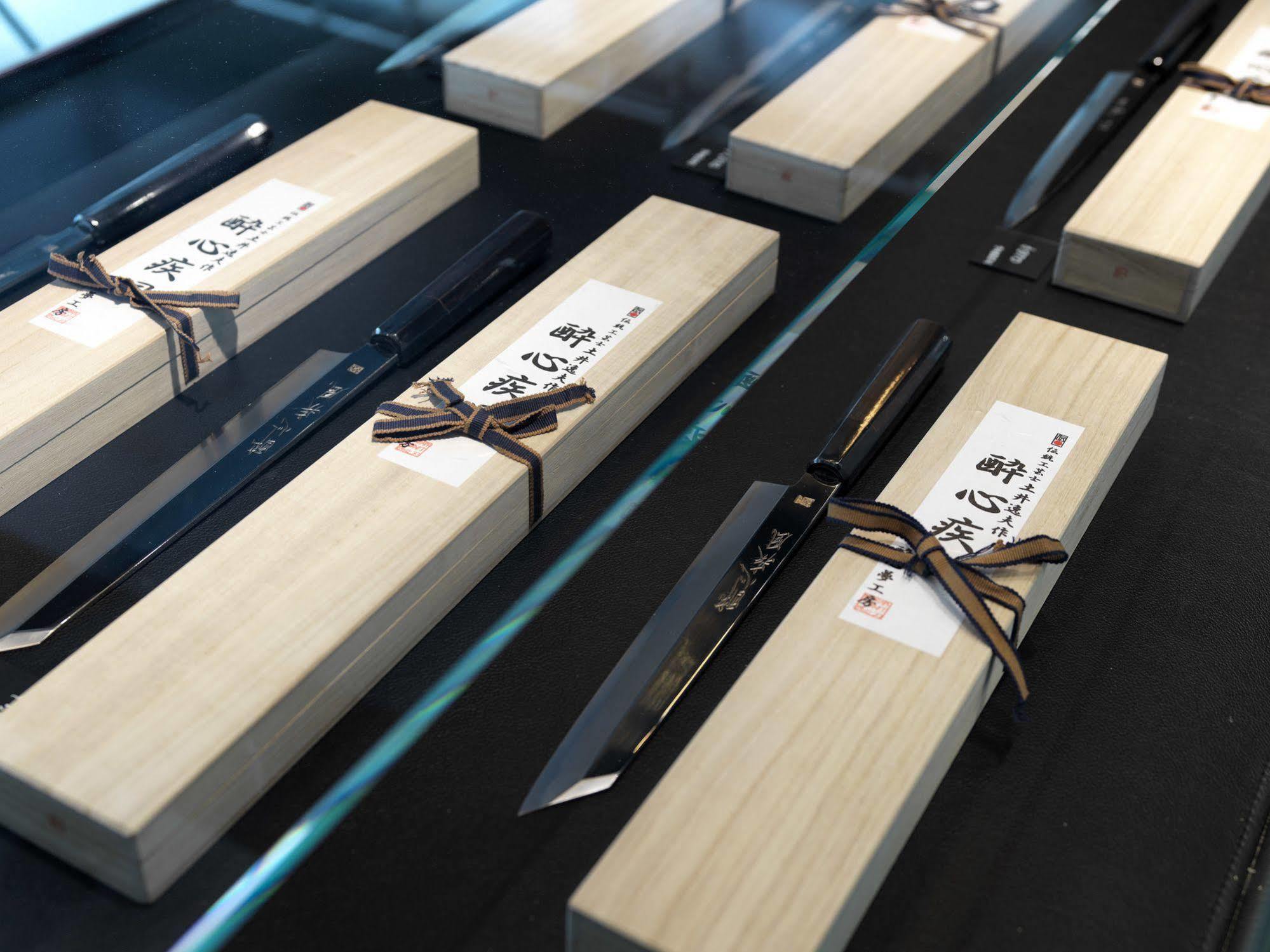 Qt Melbourne Hotel Luaran gambar Japanese knives